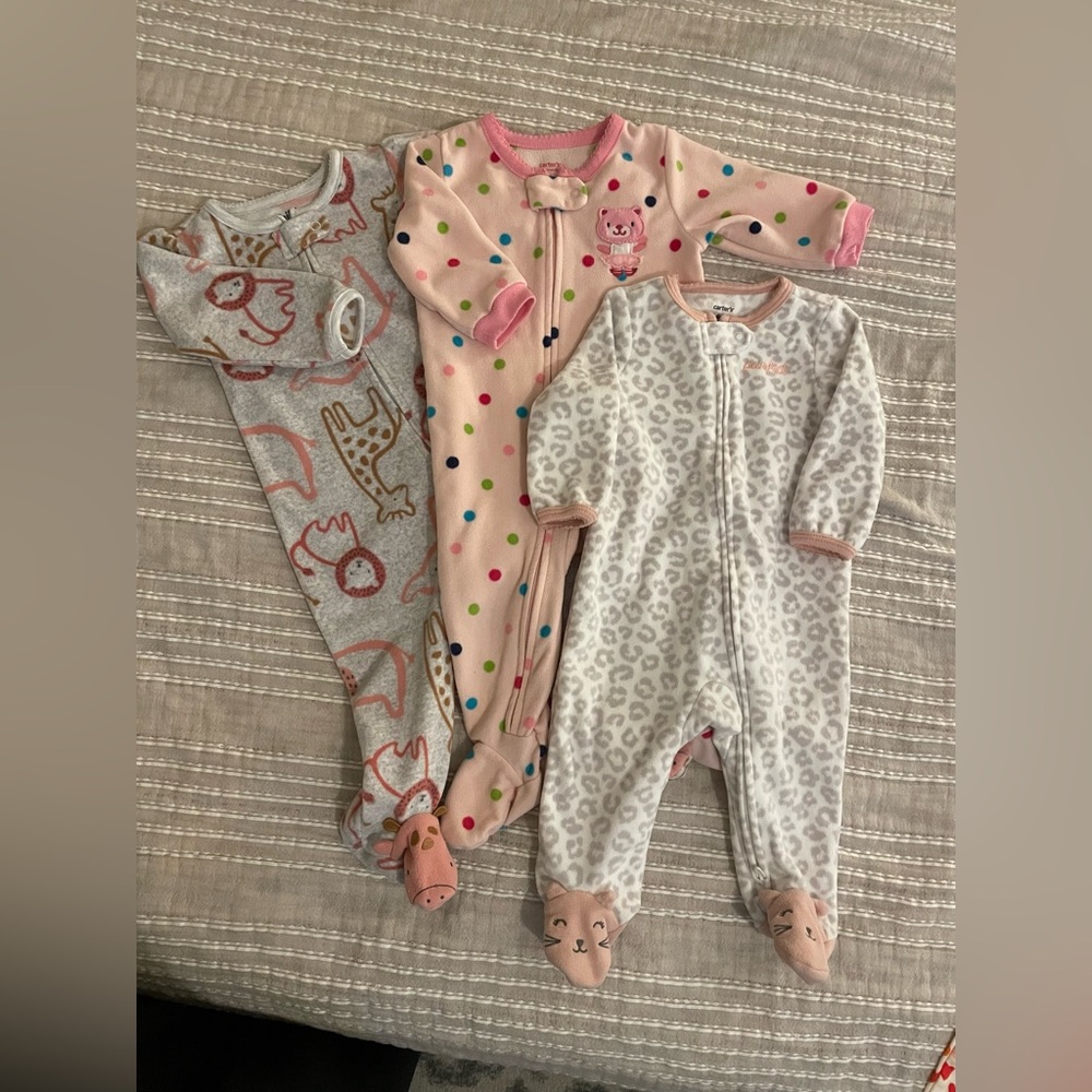 3 footed girl sleepers- EUC!